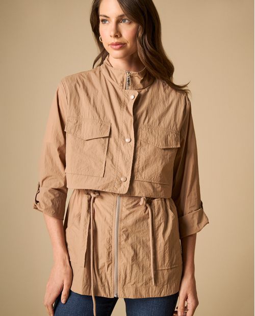 Chaqueta utility con cinturón ajustable para mujer