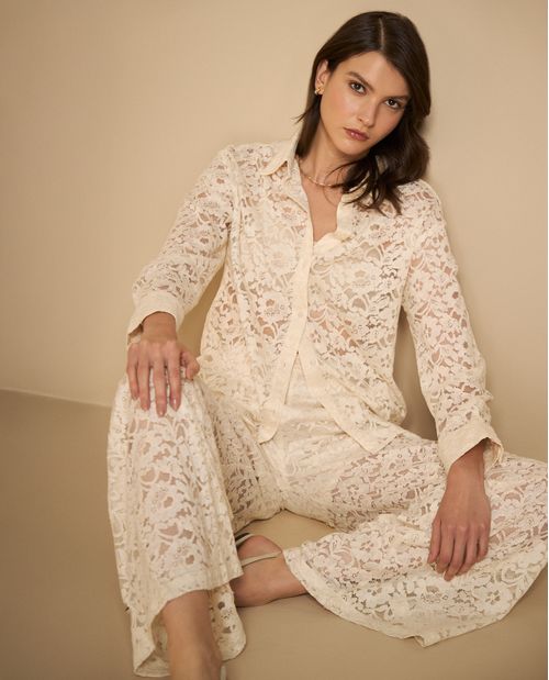 Pantalón wide leg en encaje floral completo para mujer