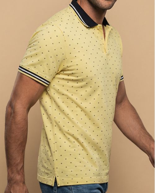 Polo manga corta con estampado de puntos para hombre