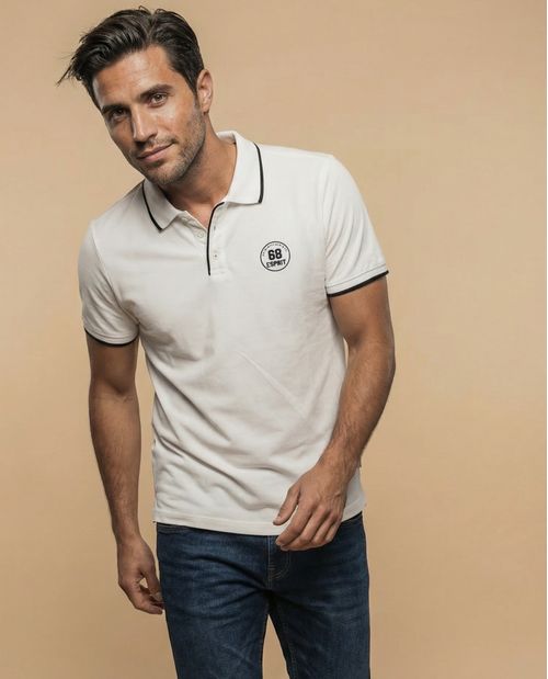Polo manga corta con ribetes contrastantes para hombre
