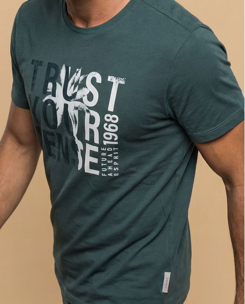 Camiseta manga corta con estampado gráfico para mujer