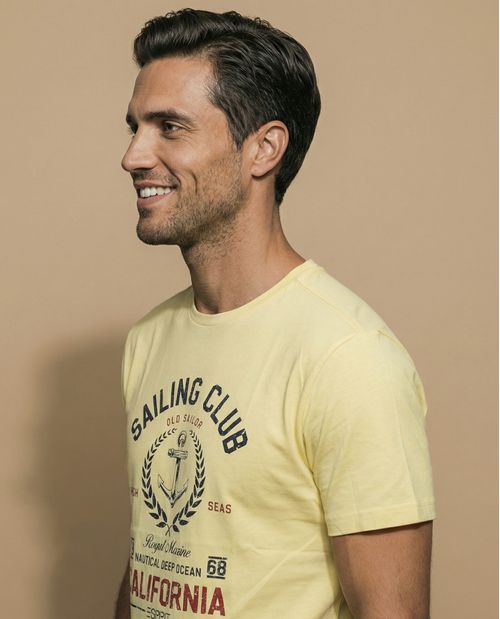 Camiseta manga corta con estampado náutico para hombre