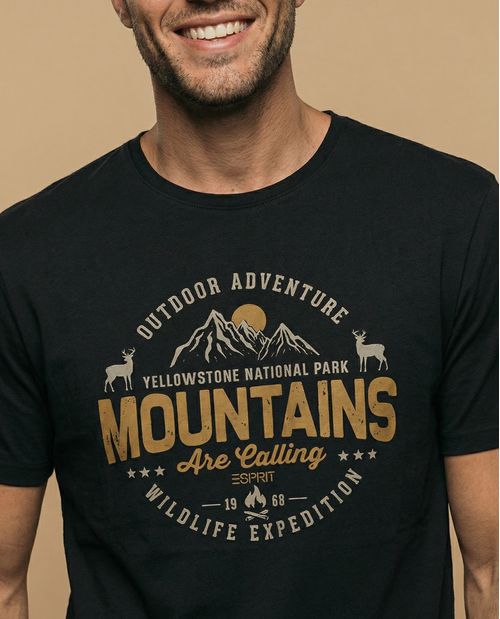 Camiseta manga corta con estampado de aventura para hombre