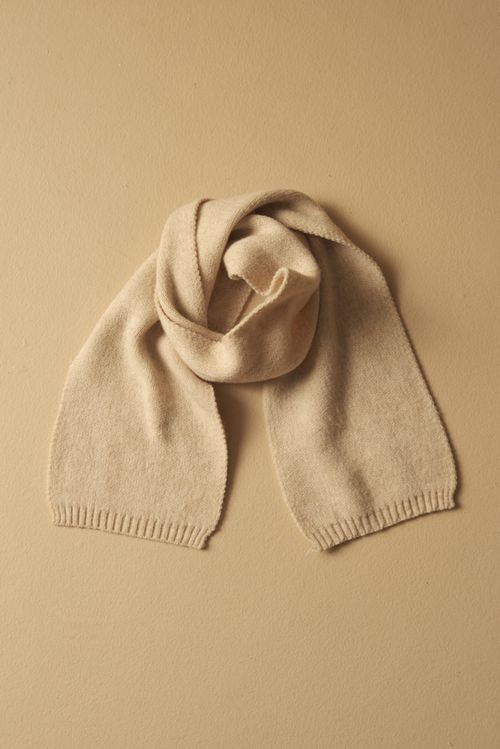 Bufanda rectangular en tejido de punto