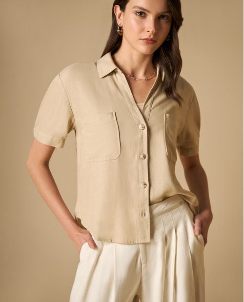 Camisa manga corta con doble bolsillo frontal para mujer