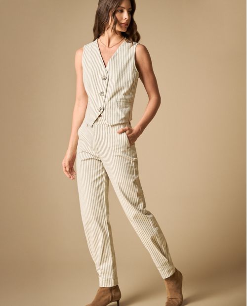 Pantalón de rayas tiro alto