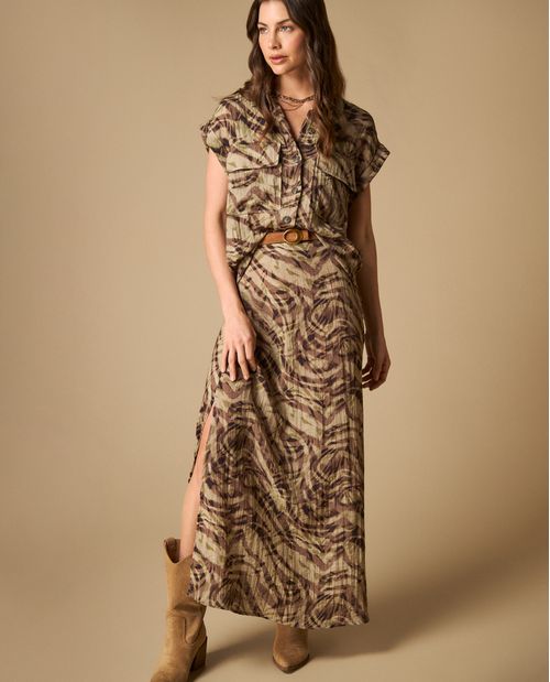 Falda larga con abertura lateral con estampado animal print