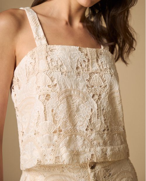 Camisa manga sisa bordada.