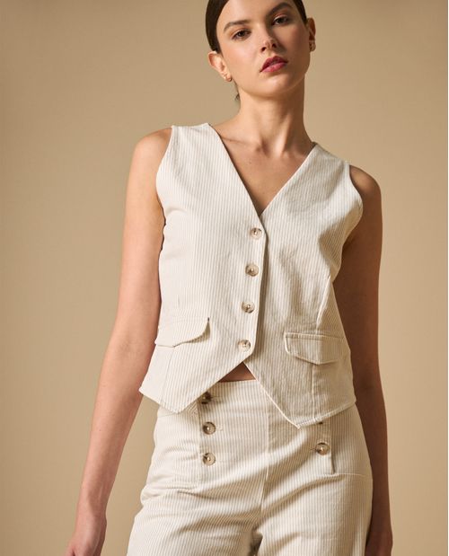 Chaleco estructurado con escote V y bolsillos frontales para mujer