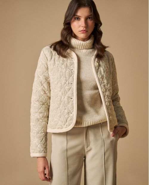 Chaqueta cropped con bordados florales acolchada para mujer