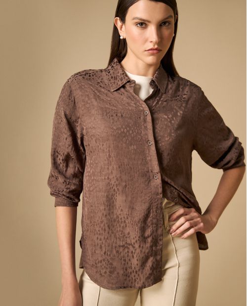 Camisa con estampado animal print para mujer