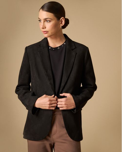 Camiseta cuello redondo con detalles metálicos para mujer