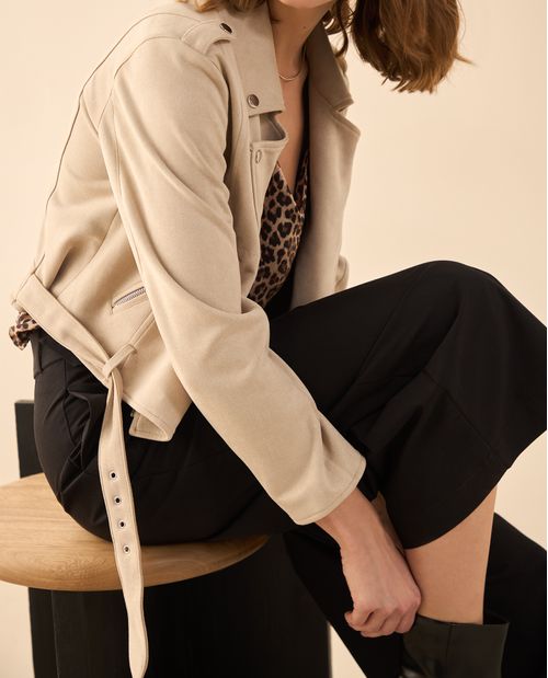 Chaqueta tipo biker en gamuza para mujer