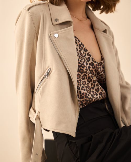 Chaqueta tipo biker en gamuza para mujer