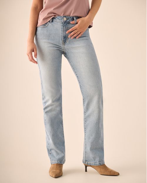 Jean Straight Azul Claro con Lavado Vintage