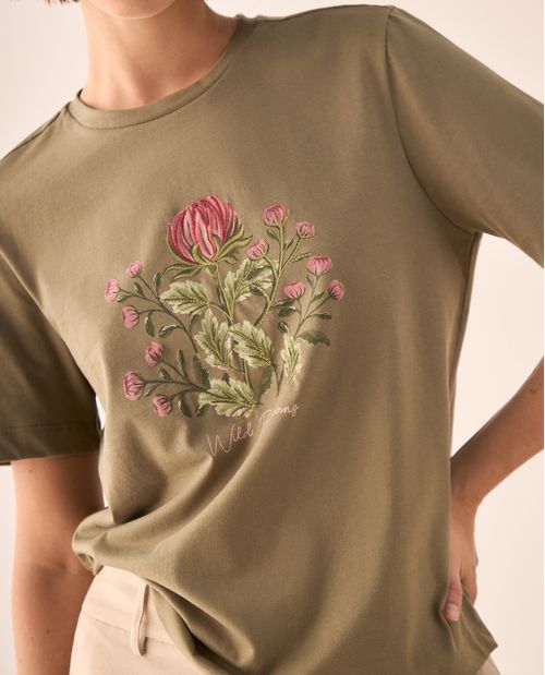 Camiseta Verde Bordado Floral Wild Blooms