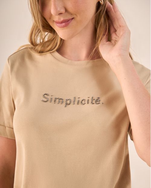 Camiseta Beige Simplicité con Aplicaciones