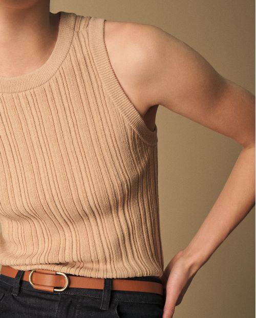 Camiseta Acanalada Beige Sin Mangas Premium