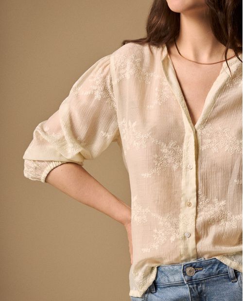 Camisa Crudo con Bordados Florales
