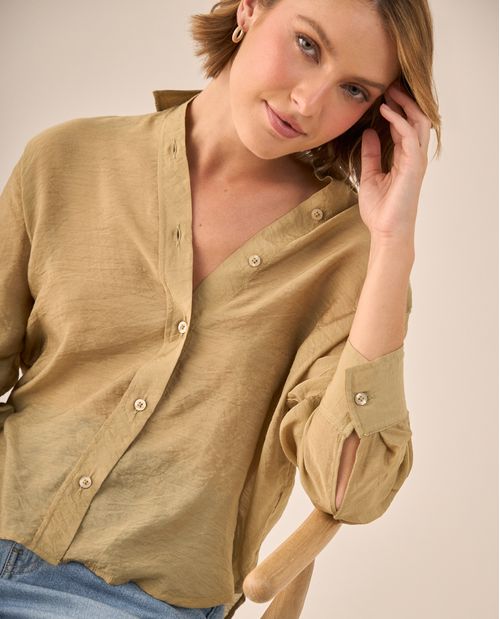 Camisa Beige Oversized con Cuello Camisero