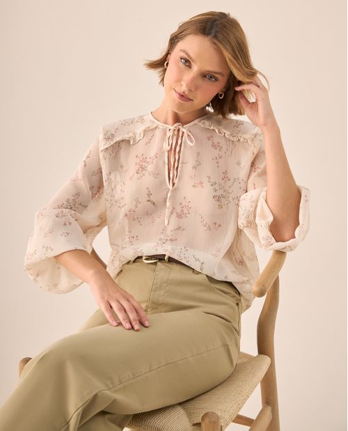 Blusa Floral con Volantes y Cordones