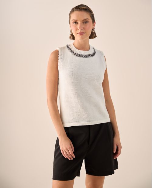 Camiseta Tejida con Cadena Decorativa