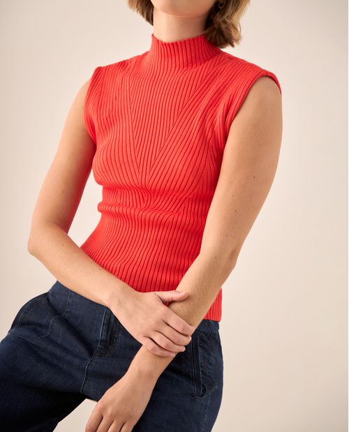 Top Rojo Acanalado Cuello Alto