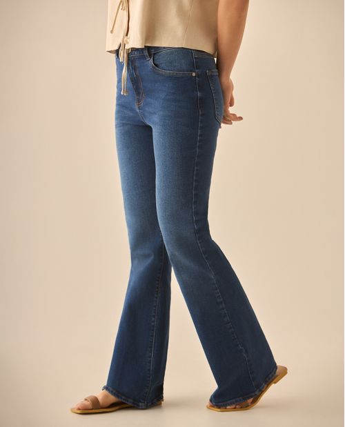 Jean Flare tono medio para mujer