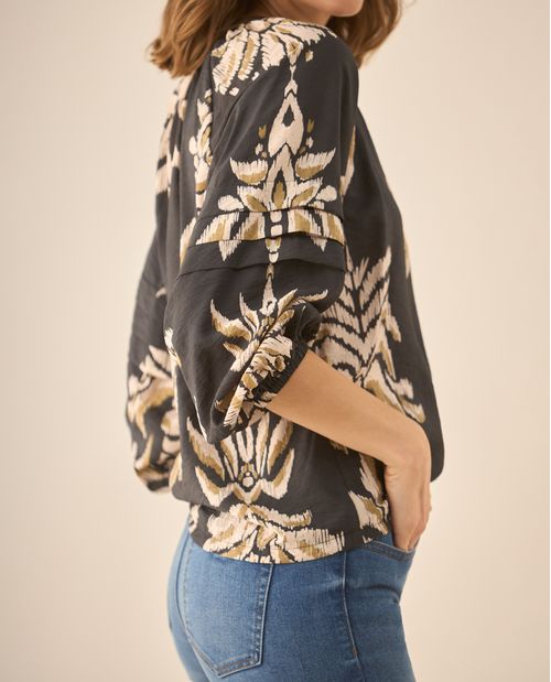 Camisa manga larga amplia con detalle de tablas para mujer