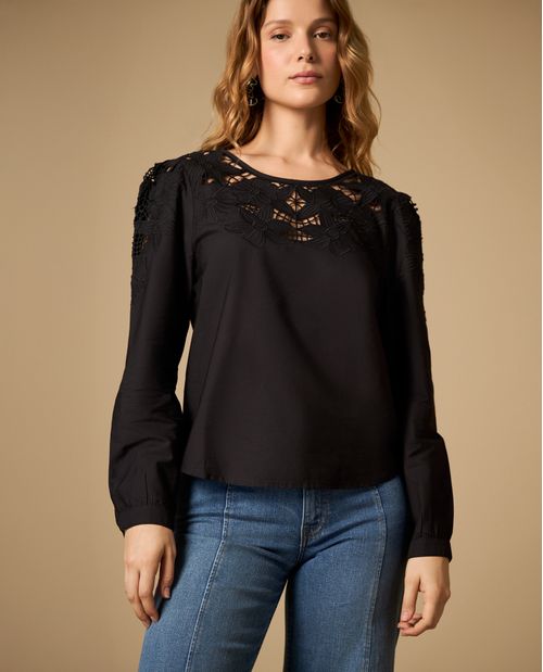 Camisa manga sisa con bordado floral