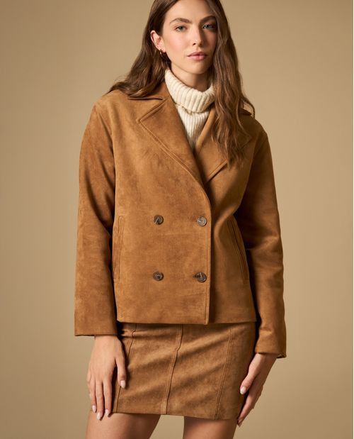 Falda corta ajustada con costuras verticales