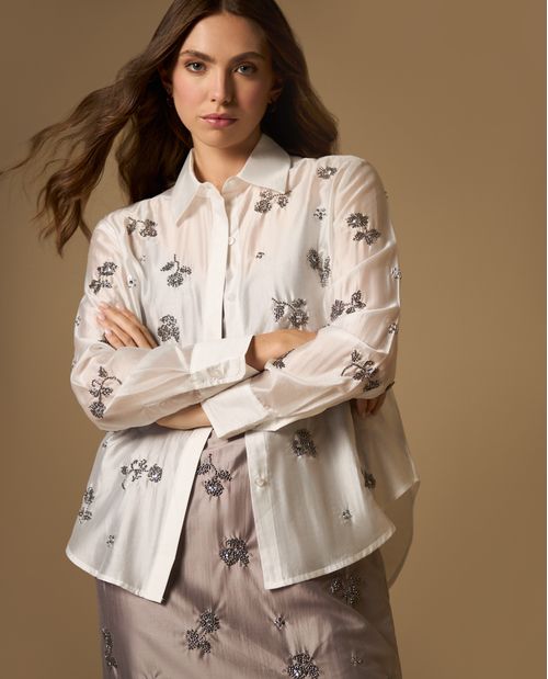 Camisa manga larga con bordado floral