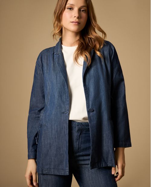 Blazer en denim con cinturón