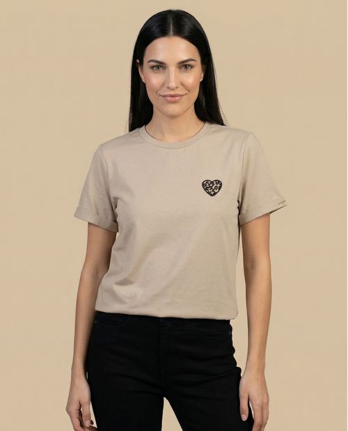 Camiseta cuello redondo con bordado en pecho