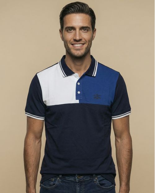 Polo manga corta con diseño de bloques y bordado en pecho