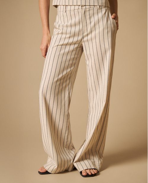 Pantalón a rayas silueta recta largo completo
