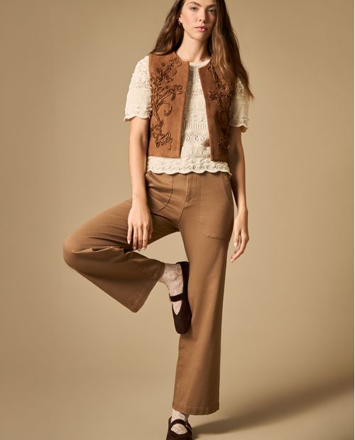 Pantalón pierna recta con tejido stretch