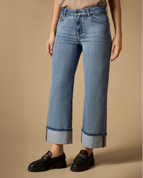 Jean wide leg con ruedo doblado