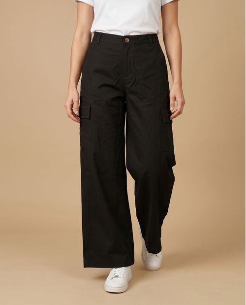 Pantalón cargo wide leg con bolsillos laterales para mujer