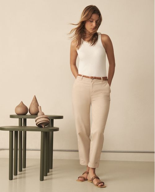 Pantalón bota recta de tiro alto