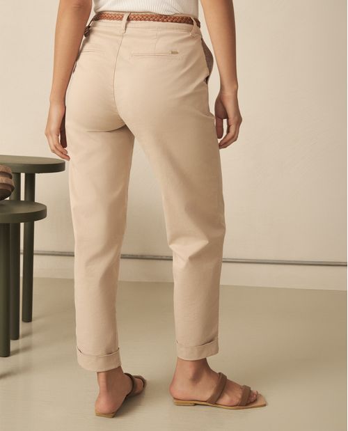 Pantalón bota recta de tiro alto