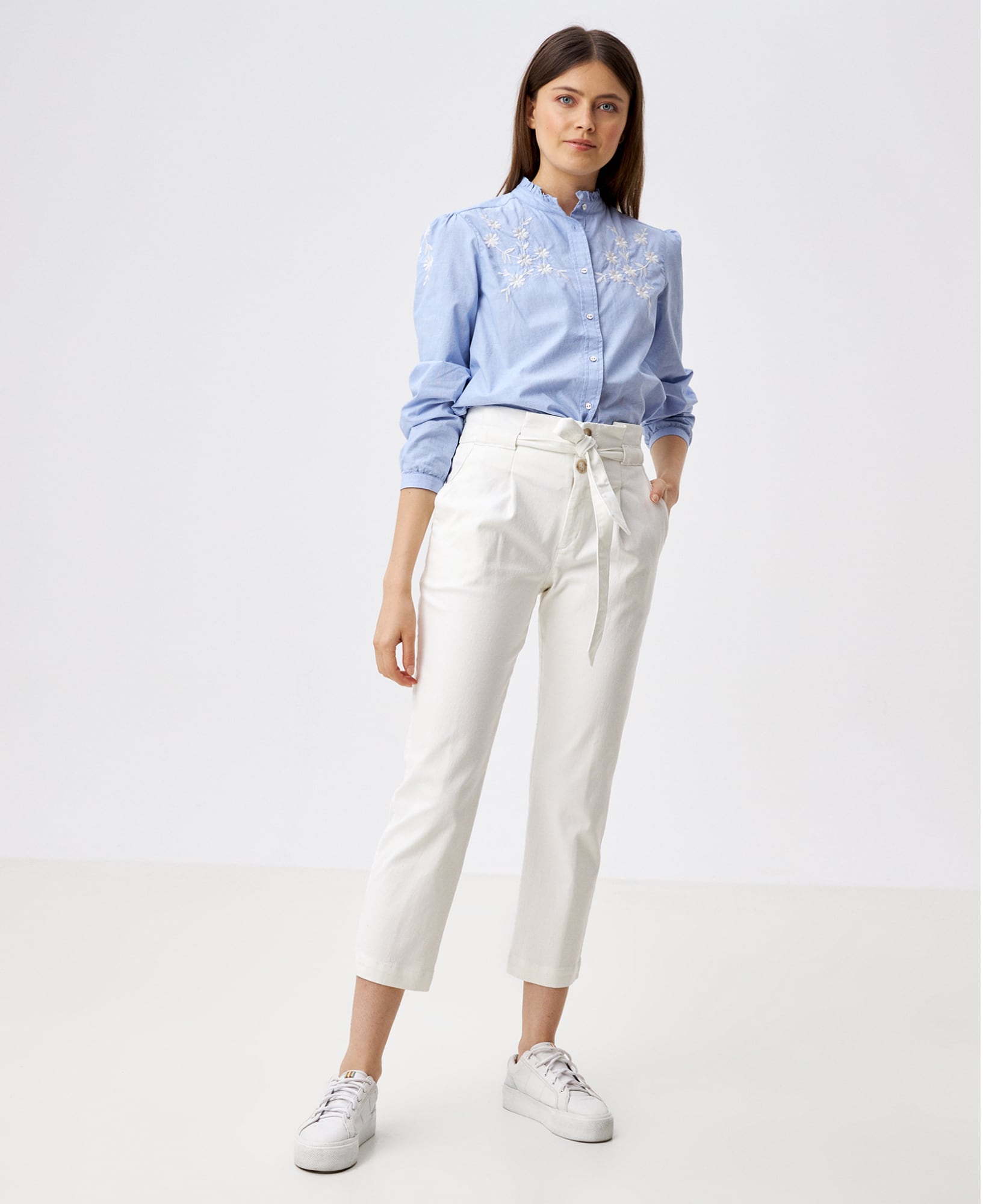 Pantalón tiro alto con cinturón | Compra Online